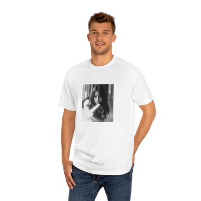 Classic Black and White Graphic Tee for Art Lovers, Minimalist T-Shirt, Unisex Gift, Casual Wear, Street Style Clothing